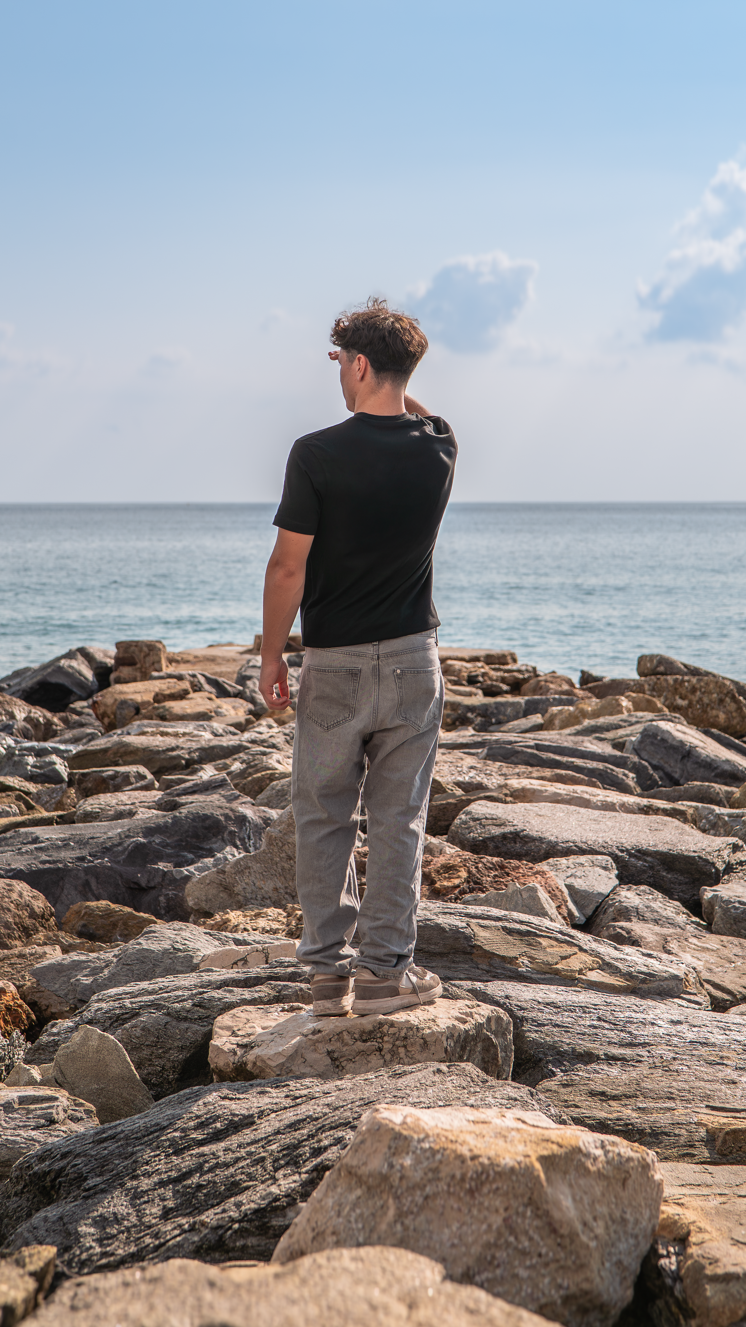 T-shirt — L’Essentiel